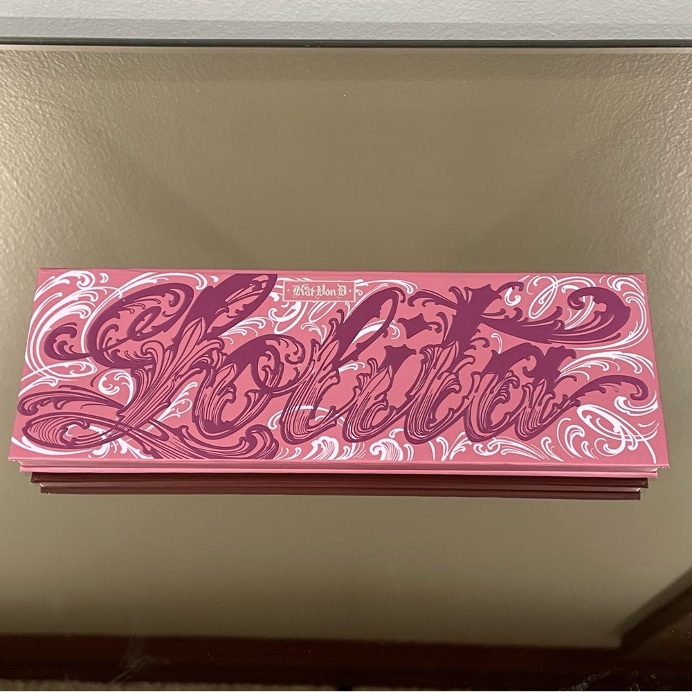 🚫sold🚫Kat Von D Lolita Eyeshadow Palette 8 Shades NWOB